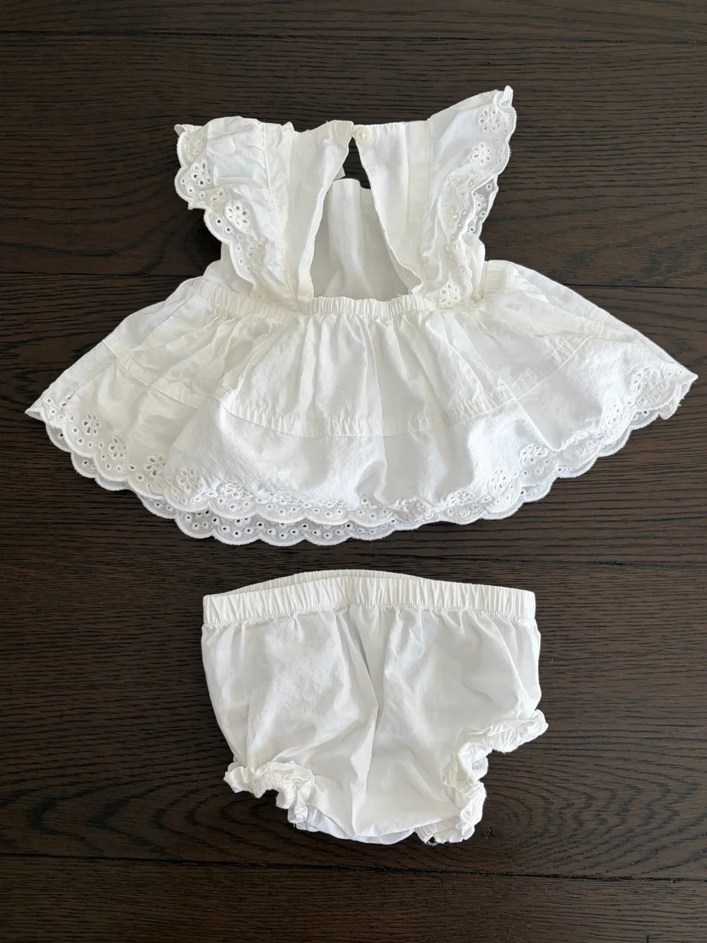 GAP White Eyelet Baby Dress & Bloomers Set (3-6M)
